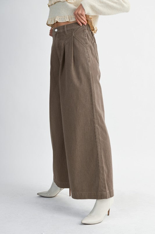 Pleated Wide Leg Jean