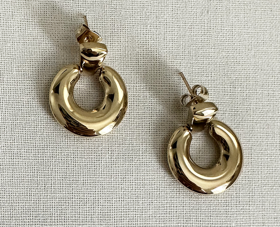 Minimalist Pendant Earrings