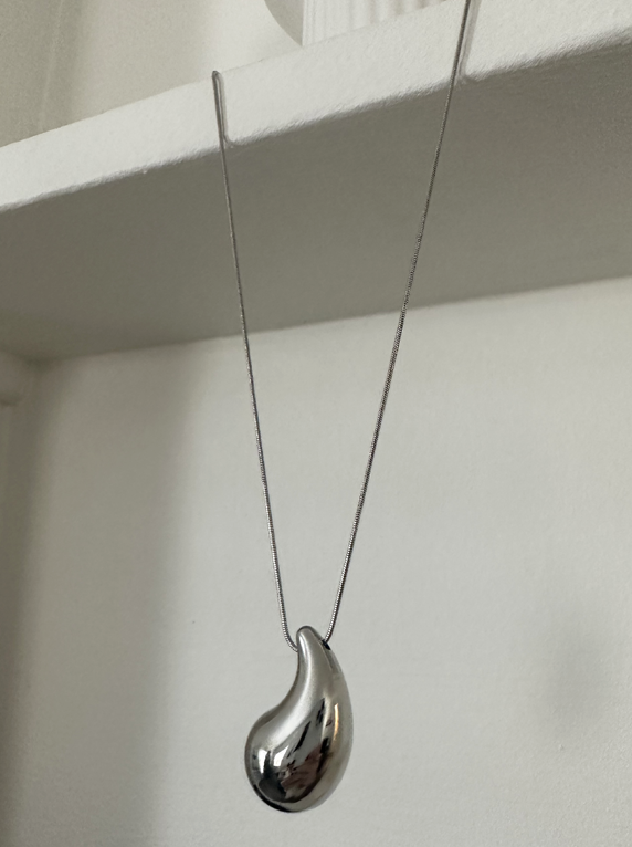 Waterdrop Pendant Necklace