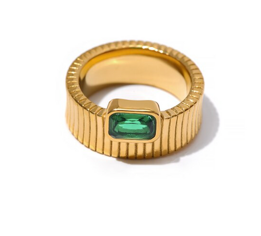 Minimalist Emerald Ring