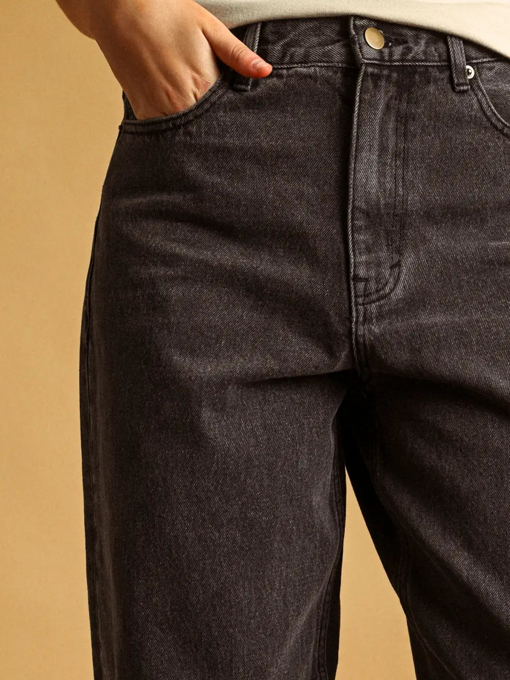 Carter Slim Straight Jean - Black