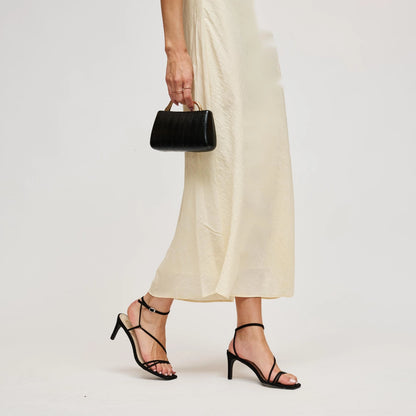Nichelle Clutch