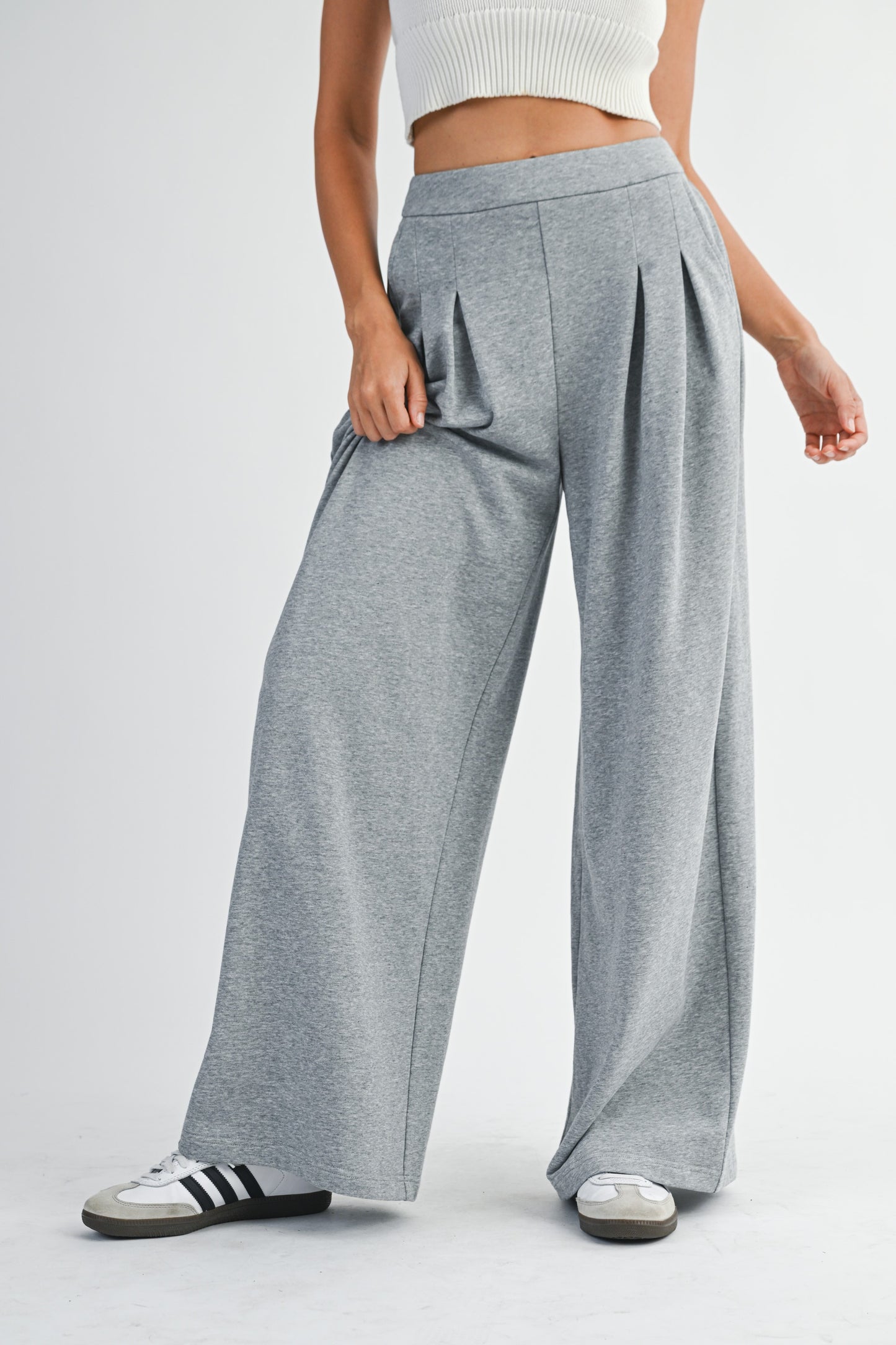 Front Pleat Sweatpant - Grey