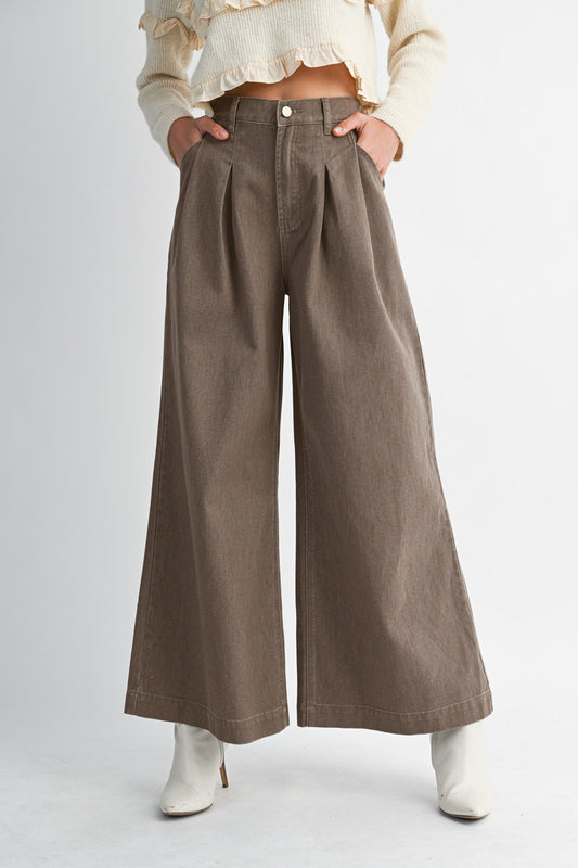 Pleated Wide Leg Jean