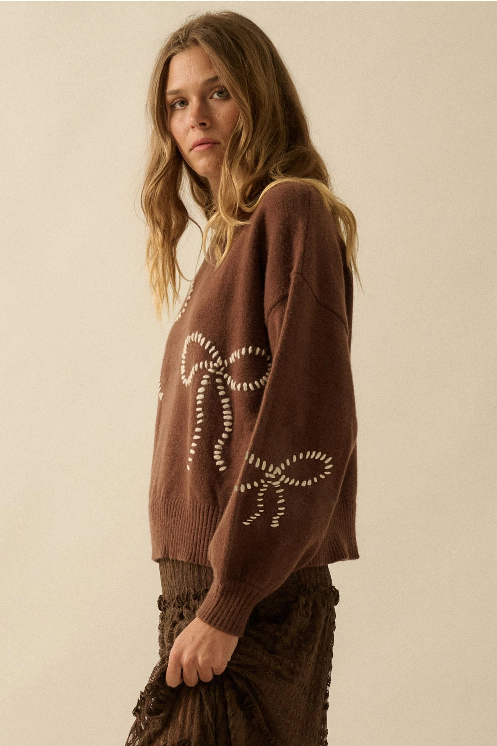 Bow Embroidered Sweater - Brown