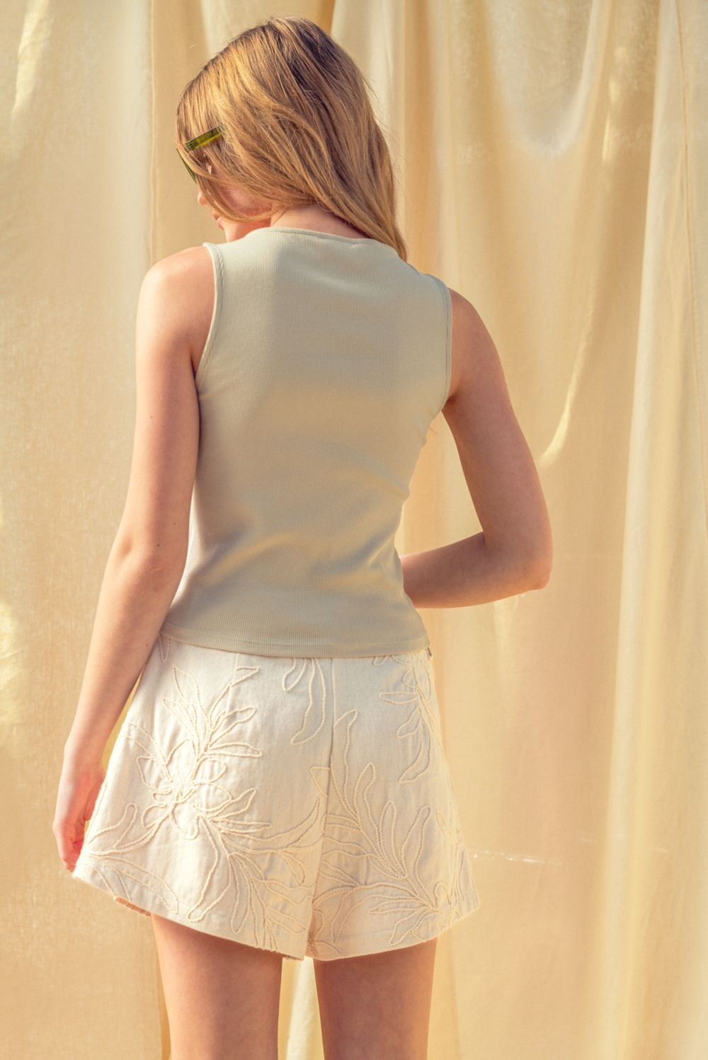 Leland Floral Jacquard Short