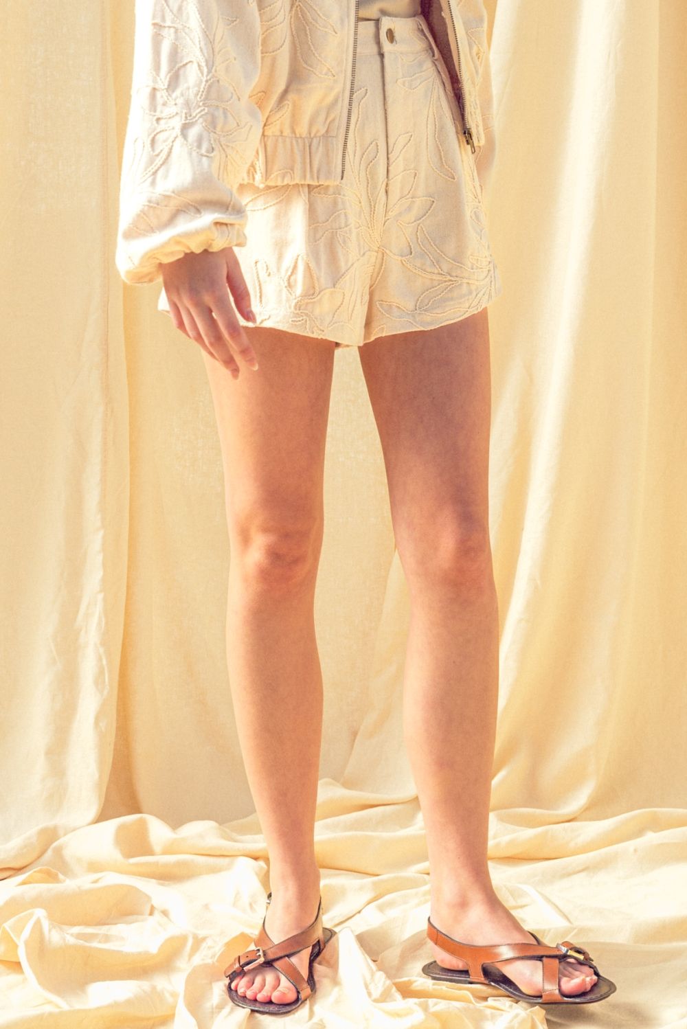 Leland Floral Jacquard Short