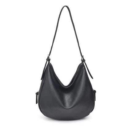 Christine Hobo