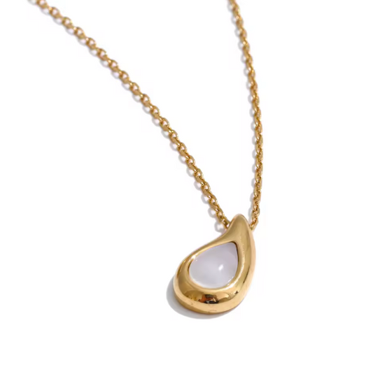 Teardrop Shell Necklace