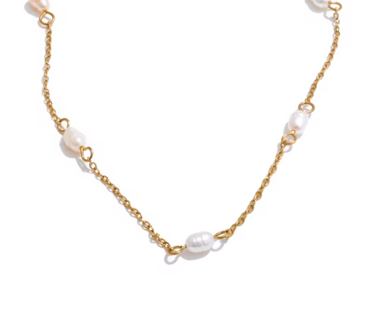 Everyday Pearl Necklace