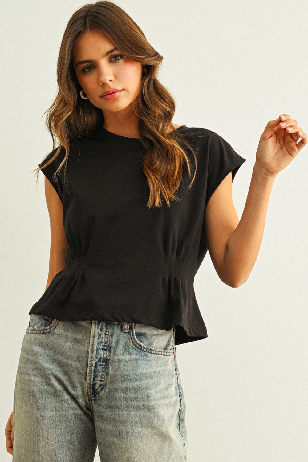 Lia Tee - Black
