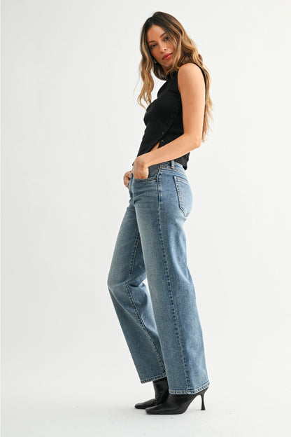 Low Rise Loose Fit Jean