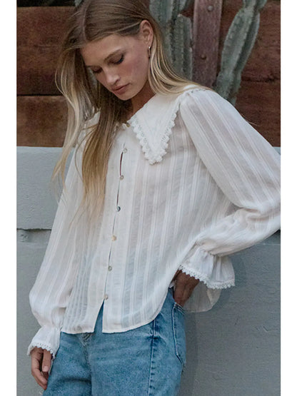 Scallop Lace Collar Button Blouse