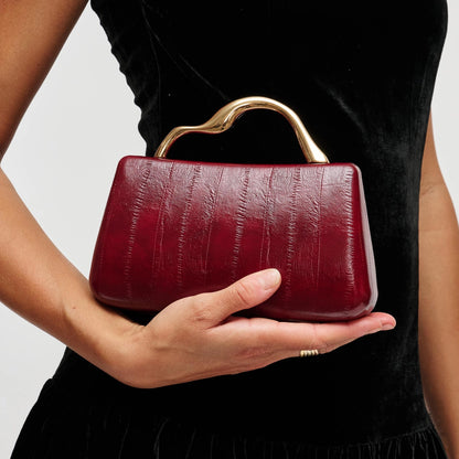 Nichelle Clutch