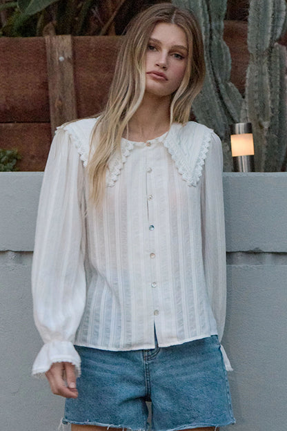 Scallop Lace Collar Button Blouse